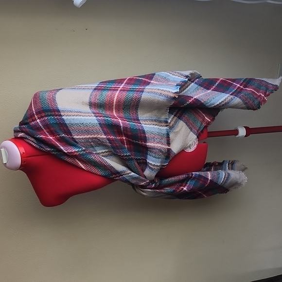 BEAUTIFUL SCARF/SHAWL/WRAP by MODCLOTH!!! - Picture 5 of 5